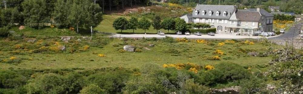فندق Le Relais De L'Aubrac ناسبينالز المظهر الخارجي الصورة